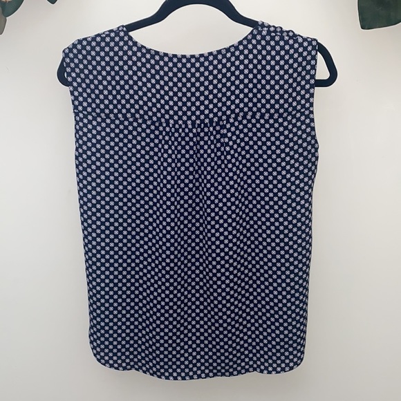 EUC Loft petite sleeveless top - Picture 3 of 12